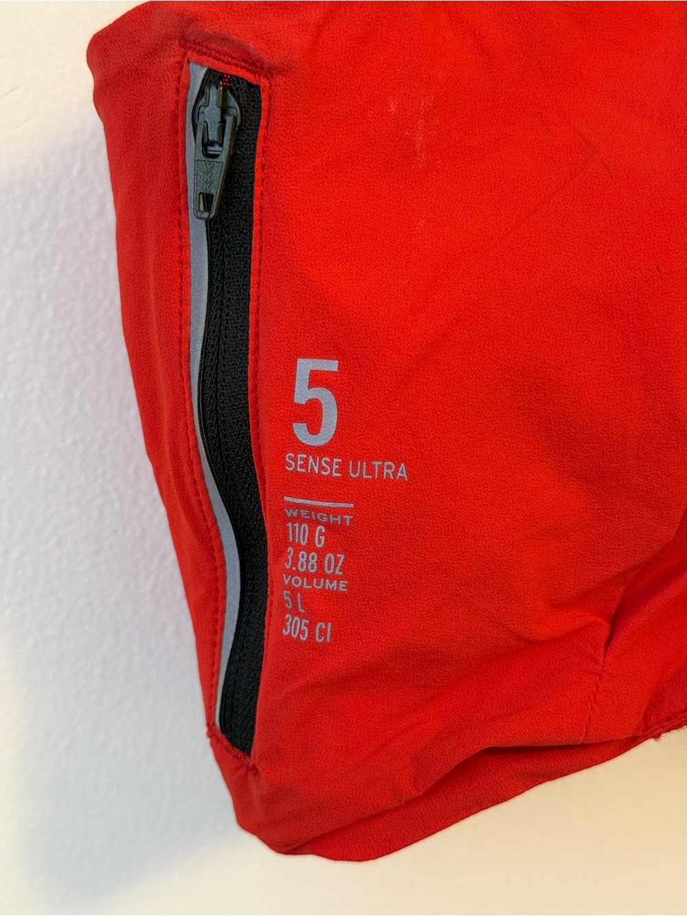 S/LAB Salomon Red Trail Running or Marathon Vest with pockets - Picture 3 of 6